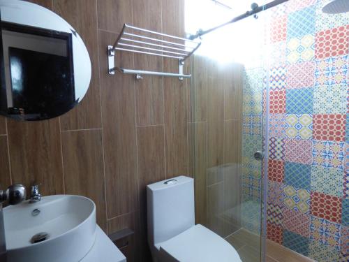 Platero Hotelにあるバスルーム