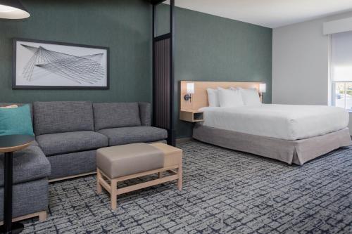 Hyatt Place Charlotte University Image