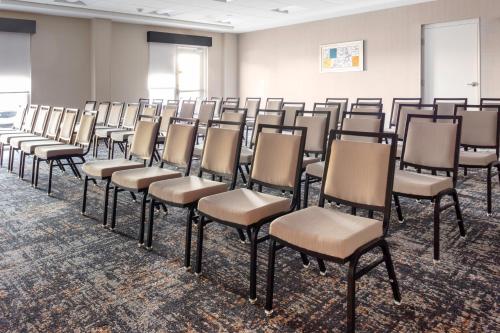 a room with rows of chairs in a classroom at Hyatt Place Charlotte University in Charlotte
