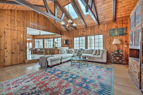 La Porte Cabin with Sauna, Decks and Fire Pit!