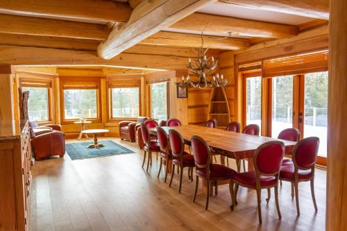 Un lugar para sentarse en Jollymore Ranch