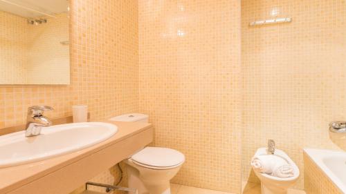 Koupelna v ubytování Apartment StaCris2 - Lloret de Mar