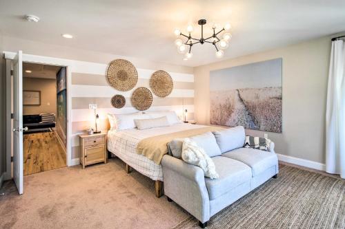 Foto de la galería de Bright Tybee Island Townhome - Walk to the Beach! en Tybee Island