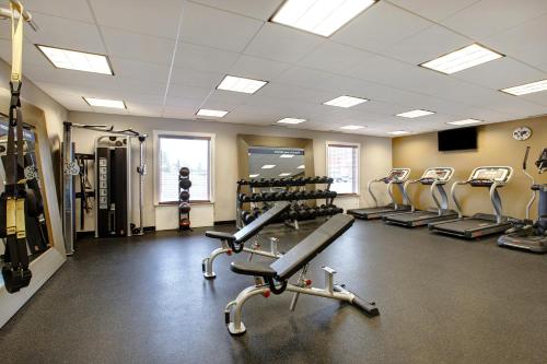 Pusat kecergasan dan/atau kemudahan kecergasan di Ramada by Wyndham St Paul AB