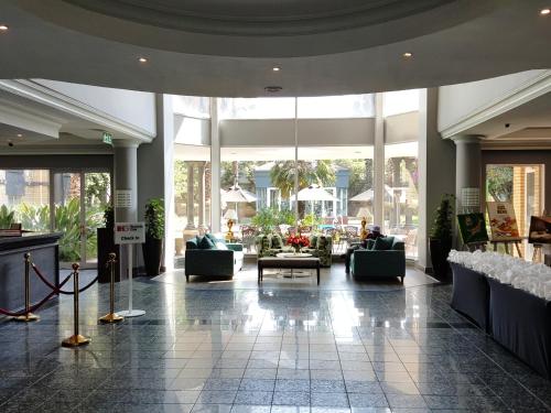 Foto dalla galleria di Holiday Inn Johannesburg Airport, an IHG Hotel a Kempton Park