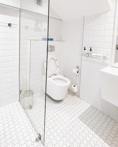 Un baño de Sugar Hotel