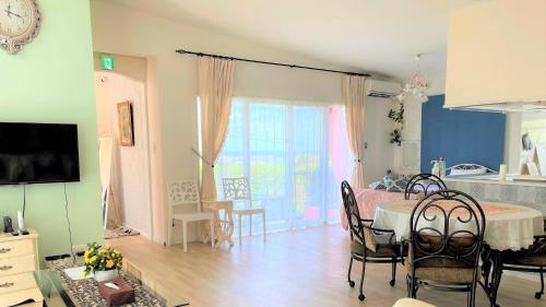 Φωτογραφία από το άλμπουμ του Rose Terrace Bise σε Motobu