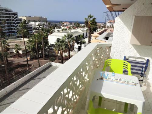 South facing with sea view and free WIFI in Playa Honda heart of Las Americas