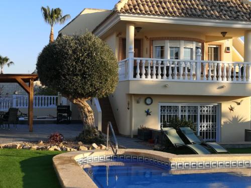 Kolam renang di atau dekat dengan Serene mountain views Spacious garden and sole use of the 10x5m pool