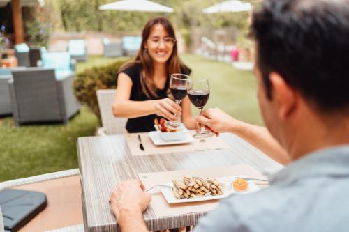Επισκέπτες που μένουν στο Apartamentos Royal Life