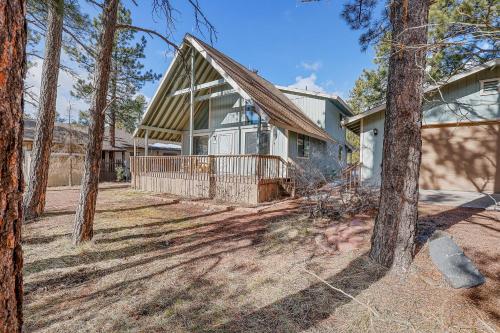 Woodsy A-Frame Hideaway