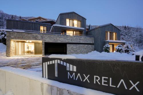 Max Relax SUMMERCARD INCLUDED Ski in-ski out