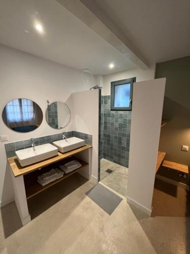 Postel nebo postele na pokoji v ubytování La maison Barberousse