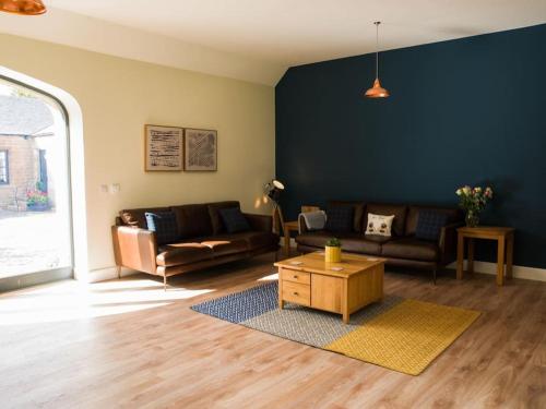 Stunning Edinburgh 1820s stables converted house