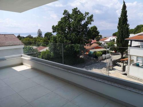 Zdjęcie z galerii obiektu Apartments in Njivice - Insel Krk 42231 w mieście Nijvice