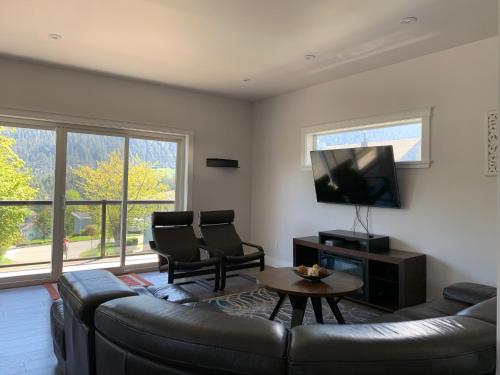 A seating area at Black Rooster Guesthouse