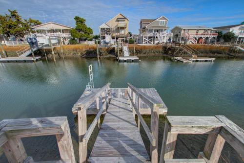 Gallery image of The Four SeaSons in Ocean Isle Beach