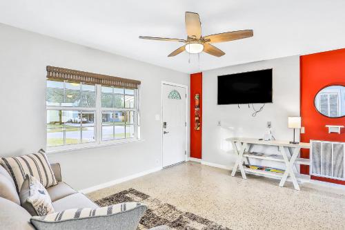 Warm Weather Hideaway – Photos 5