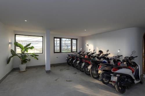 Gambar di galeri bagi Thơm House di Da Thien