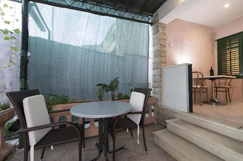 Μπαλκόνι ή βεράντα στο VILA MILENKA Apartmani Drago