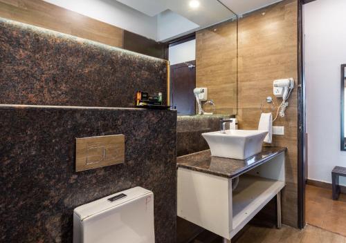 Gallery image of Amara Oceanfront Resort & Club Baga in Baga