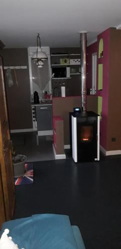 Dapur atau dapur kecil di Loft dans les Vosges idéal 2 personnes