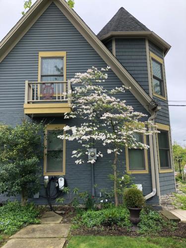 Riverside Gables Bed and Breakfast – Photos 3