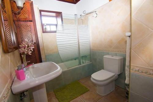 Ένα μπάνιο στο Casa Los Mangos