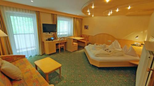 Кът за сядане в Hotel Zebru