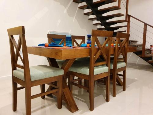 Φωτογραφία από το άλμπουμ του Hasara Oceanfront Apartments σε Galle