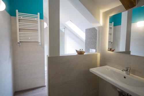 Koupelna v ubytování Hotel Rural Auñamendi