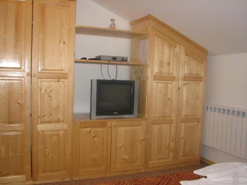 Μια τηλεόραση ή/και κέντρο ψυχαγωγίας στο Elitza Villa