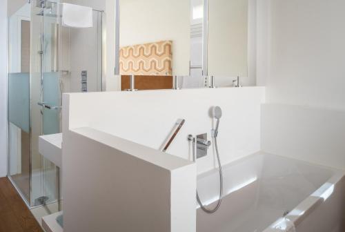 Koupelna v ubytování Hotel Bergkristall Oberlech