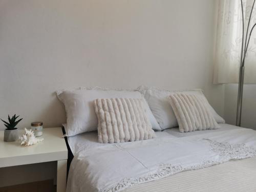 Posteľ alebo postele v izbe v ubytovaní Charming studio with river view