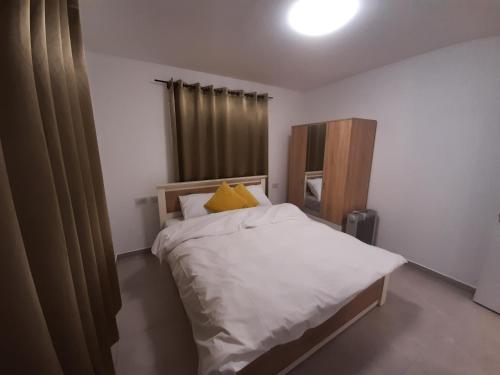 סראיא הוסטל תפוח