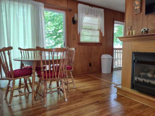 Fotografie z fotogalerie ubytování Cozy Creek Cottages v destinaci Maggie Valley