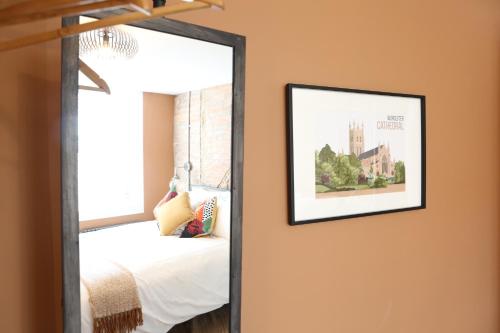 Gallery image of no 12 - Stunning Self Check-in Apartments in Worcester Centre in Worcester