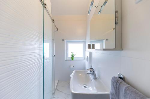 Ένα μπάνιο στο Apartments Ines