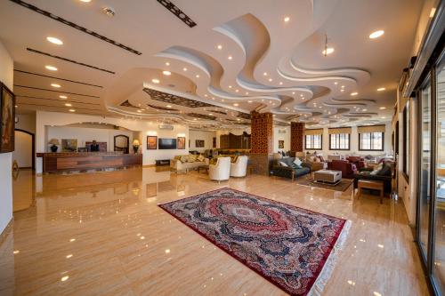 Ruang duduk di Petra Canyon Hotel