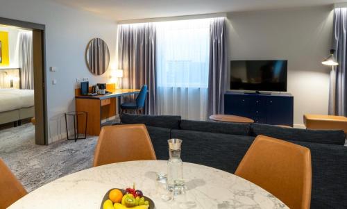 Et tv og/eller underholdning på voco Dusseldorf Seestern by IHG