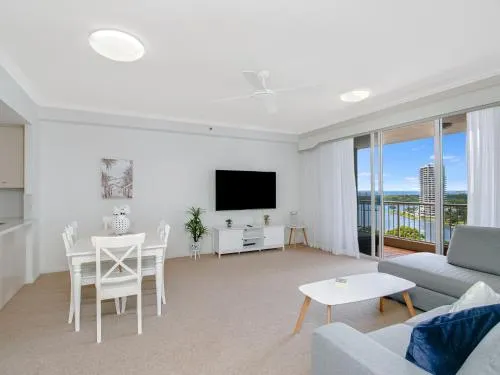 Ocean Tower Unit 902 picture