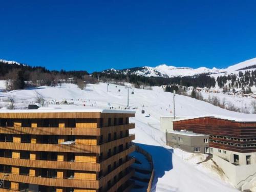 Ferienwohnung 3,5 Zimmer direkt an Ski- und Bikepiste photo 2