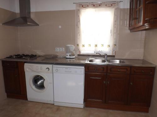 Dapur atau dapur kecil di Casa Pinheiromar
