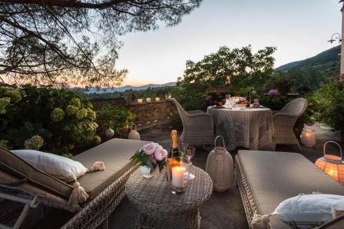 il Frantoio, a farmhouse apt with terrace and pool