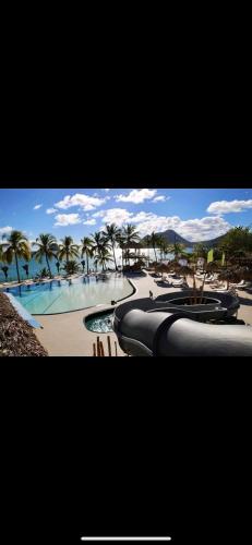 Piscina a Black diamond condominium o a prop