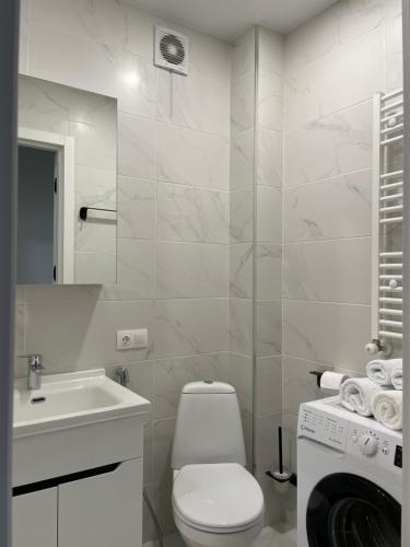 A bathroom at apartments of Gregoryan