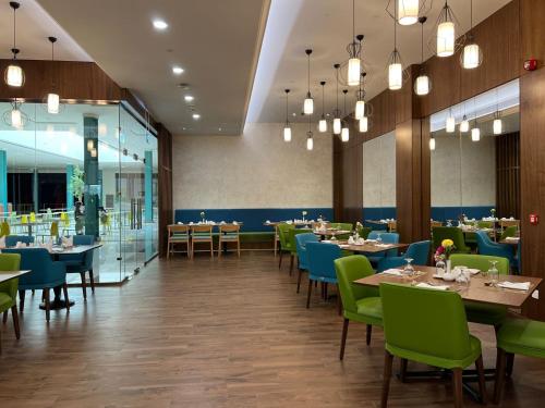 Restoran atau tempat lain untuk makan di Ayla Ibri Hotel
