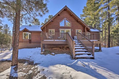 Rustic-Mod Show Low Cabin with Deck and Grill! – Photos 2