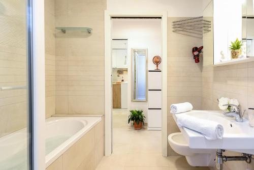 Koupelna v ubytování Green 'n Grey Omiš