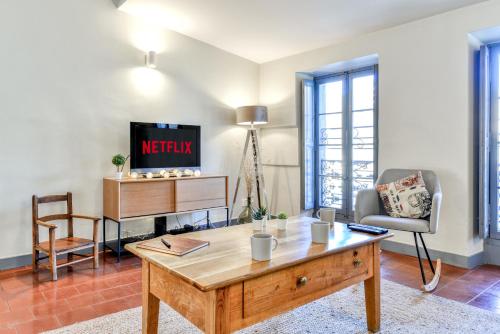 L'Escapade - Parking Gratuit - WIFI - Climatisation - Proche Cité - Tout Equipée